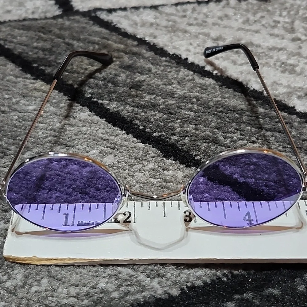 VINTAGE UNIQUE KIDS UNISEX METAL-FRAMED ROUND COLORED TINTED LENNON SUNGLASSES